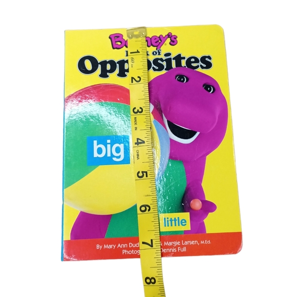 Barney's Book of Opposites - Picture 4 of 4